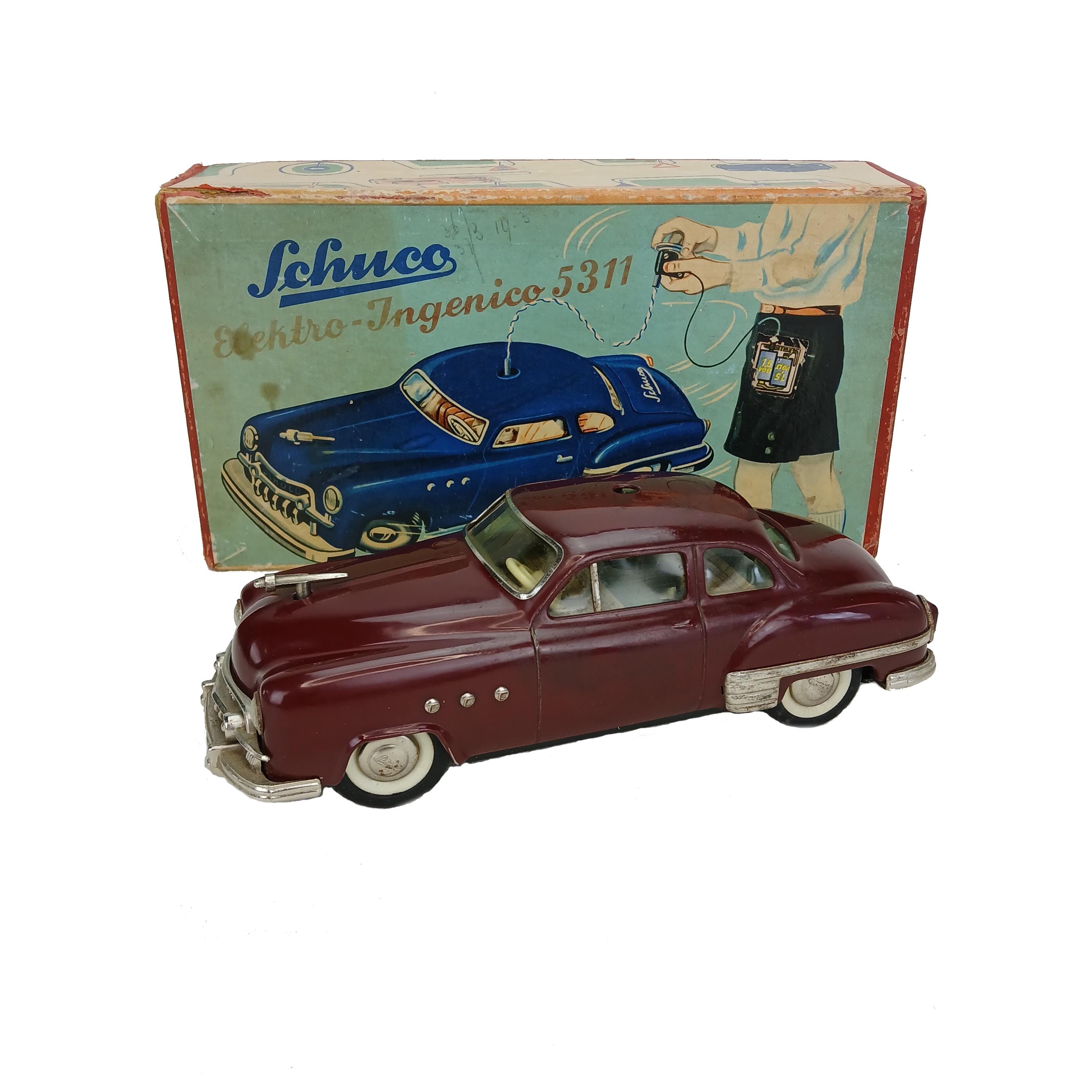 Schuco studio ミニカー 組み立てキット シュコー 発売月で選ぶ 2026年