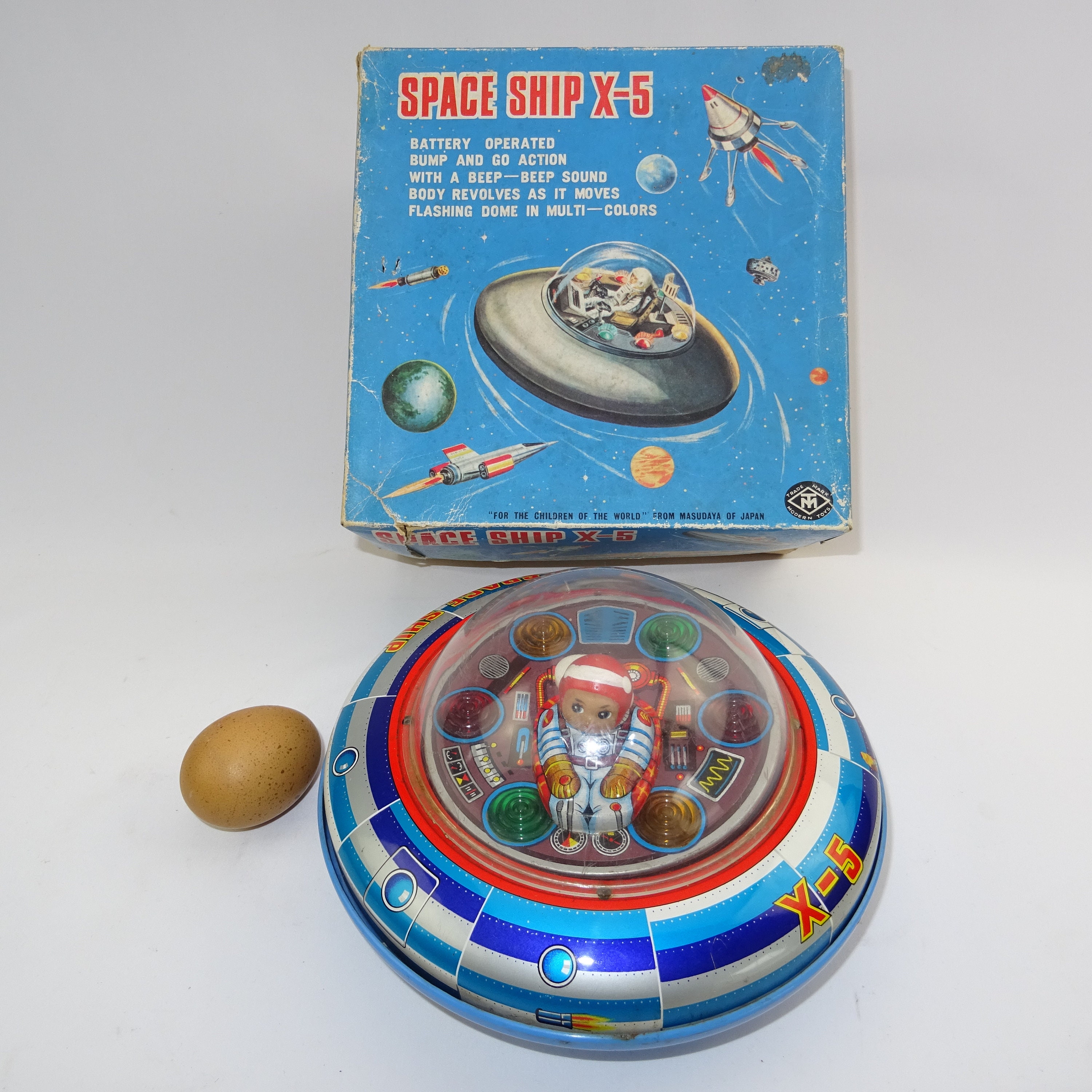 Flying Saucer Space Ship X 5 Masudaya Japan / Modern Toys Flying Saucer Space Ship X 5 Masudaya Japan / Modern Toys