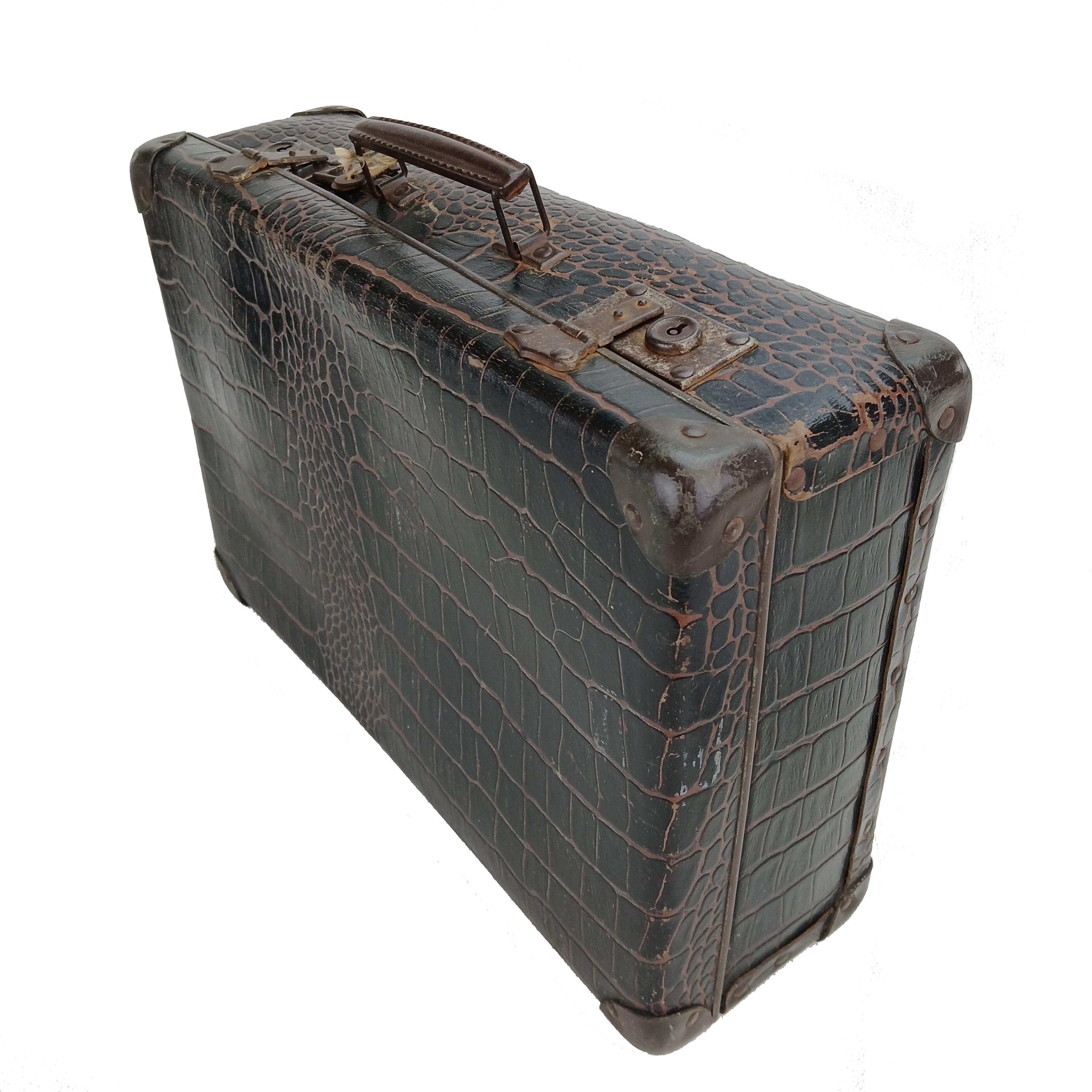 Vintage crocodile suitcase Italia