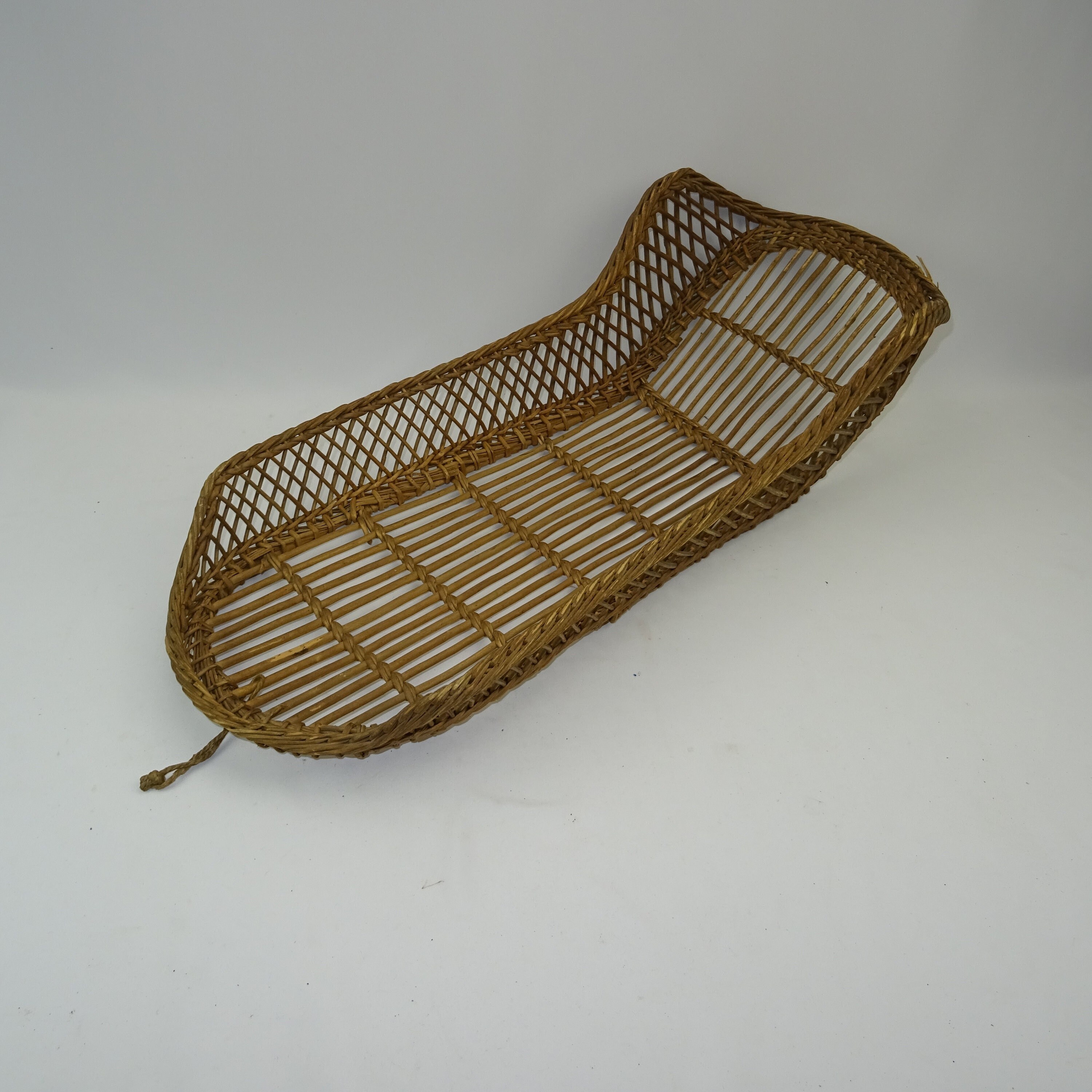 Rare Petit Landau Couffin Vintage en Osier/Décoration de Chambre Bébé Vannerie France Ameublement Or