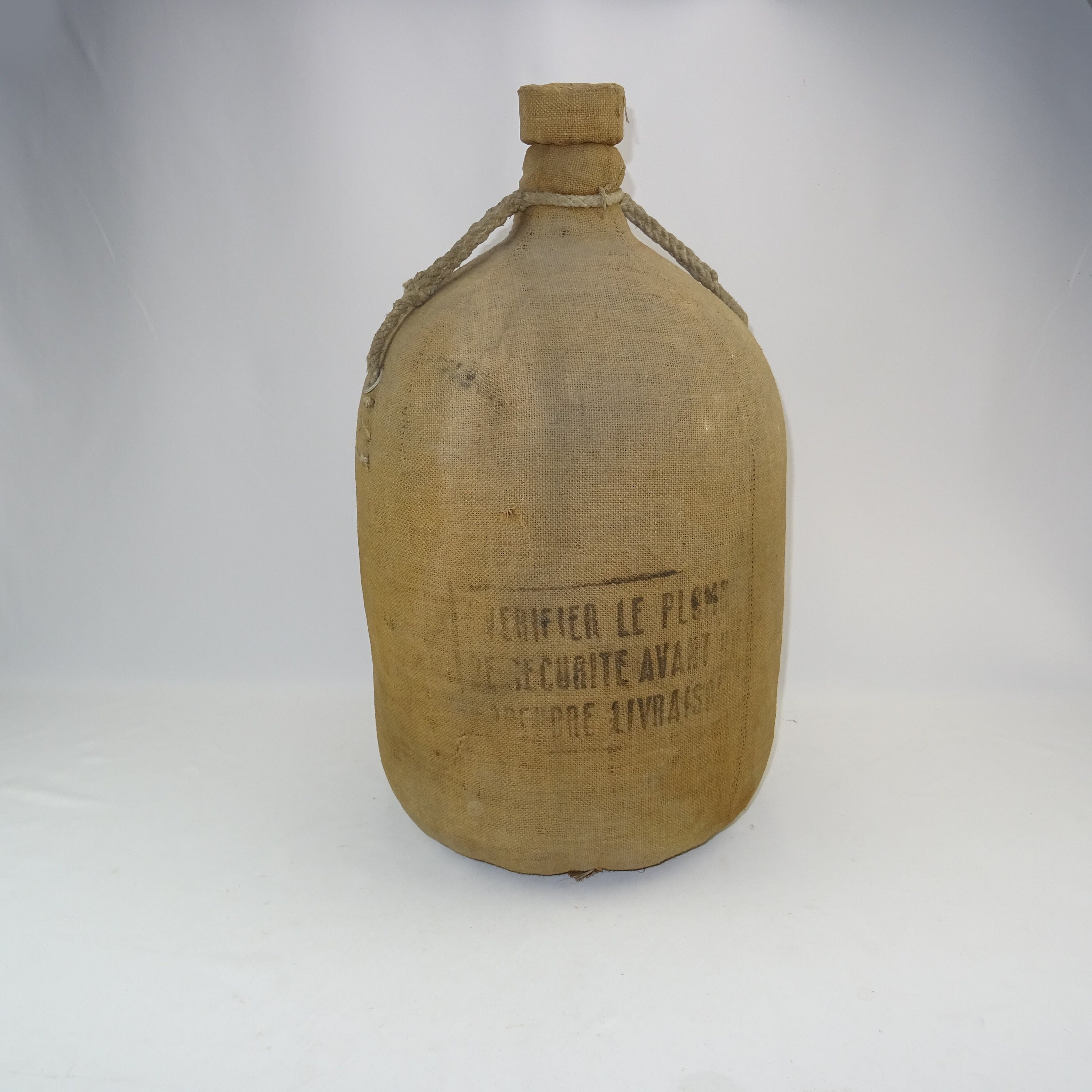 Grosse Dame Jeanne en Verre Emmaillotée/Vieille Jarre Énorme Bouteille Ancienne Tonneau Pour Le Vin 