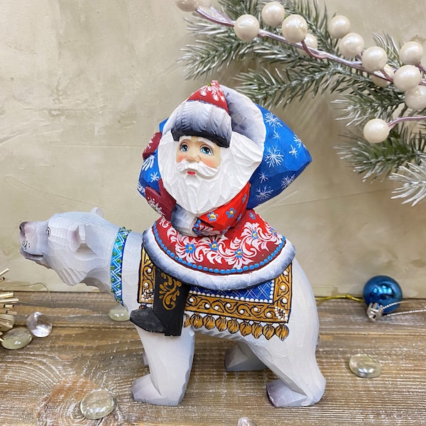 Sculpté Russie Santa Claus équitation sur l’ours polaire décoration peinte à la main pour l’arbre de Noël haletant ornement artisanal en bois