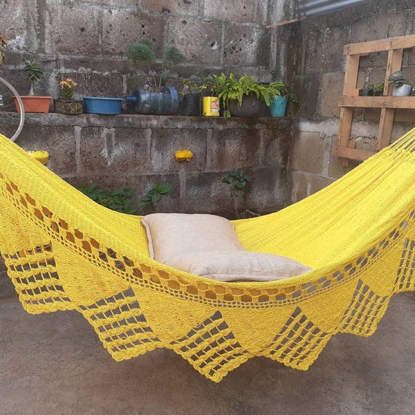 Yellow Hammock with Triangle Fringe and natural cotton, without wood
