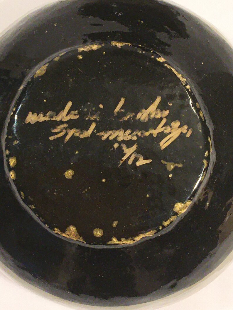 Green flower gold leaf round lidded trinket box