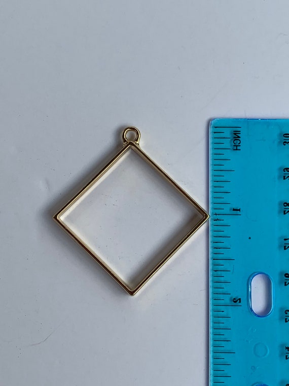 Open Bezel Pendants Jewelry Findings Assorted Geometric Resin Mold for  Charm Jewelry Making DIY and Alloy Earrings Necklace Bracelet (Bronze) 