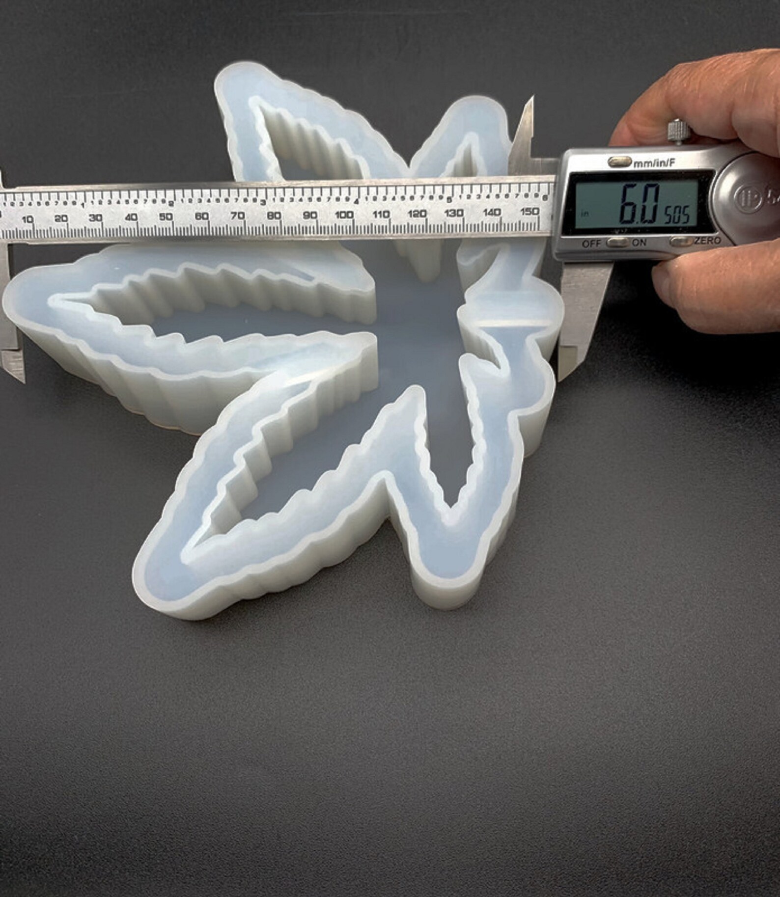 56 Pc Pot Leaf Mold Kit Ashtray Mold Marijuana Mold Resin Etsy