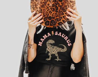 Mama Saurus tshirt, Mom Dinosaur grafisch T-shirt, Mama cheetah tshirt, Mamasaur shirt, Mom Leopard shirt, Trex T-shirt, Funny Mom tshirt, Dinosaur bday tee