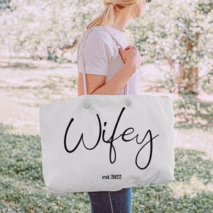 Wifey Honeymoon tote, Honeymooners travel bag, Summer vacation tote, Honeymoon carry on, Bride beach bag, New bride tote, Bachelorette bag