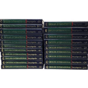 Grolier International Encyclopedia Set Deluxe Home Edition 1993