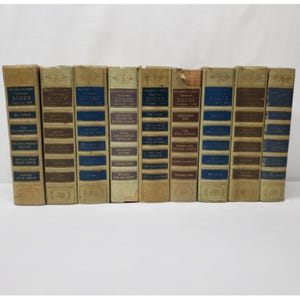 Readers Digest Condensed Books Lot of 9 Green 1960s Set Old Worn Decor Staging Instant Library Decorative Book Set Shabby Literature AS IS