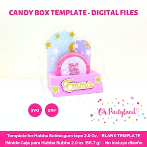 Peut inclure: Gabarit de boîte à bonbons rose sur le thème céleste, avec le chiffre 5 et le nom "Emma". La boîte a une base rose, une toile de fond bleue et violette avec des étoiles et une lune, et des accents de paillettes dorées. Le texte "CANDY BOX TEMPLATE - DIGITAL FILES" est en haut.