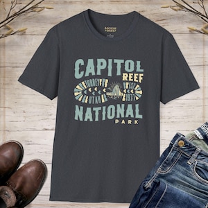Capital Reef National Park Tee Torrey Utah Vintage Heather Unisex T-shirt Hiking Boots Retro Travel Souvenir Gift