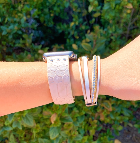 Faux White Snakeskin Apple Watch Band / Faux Leather / Adjustable / 38mm or 40mm / Bangle Set / Gifts for Her / Silver / Very Comfortable