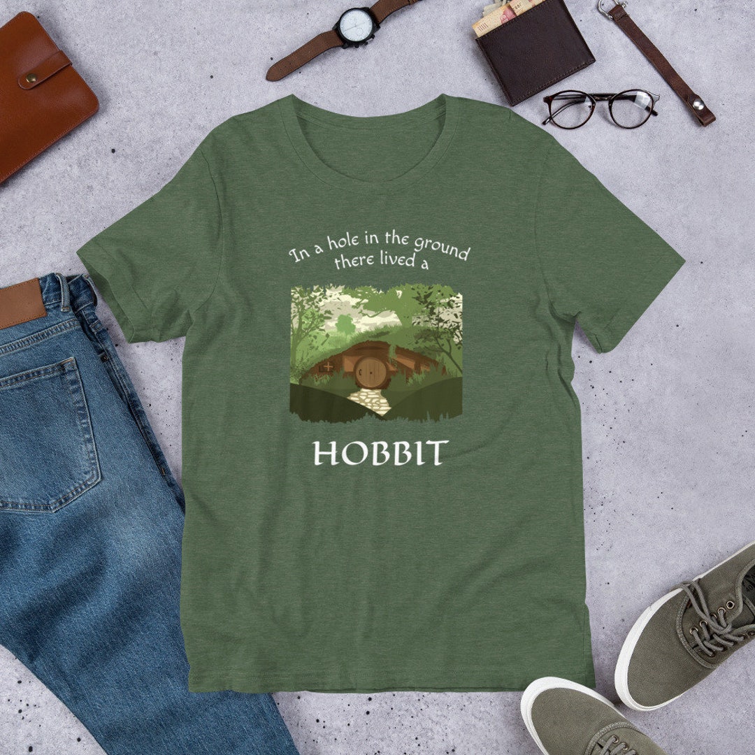 T-shirt Officiel Le Seigneur Des Anneaux – The Hobbits Group Shot – Produit Sous Licence Warner Bros – Coupe Classique Légère – Manches Double Couture