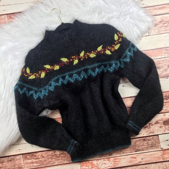 Vintage 80’s mohair embroidered sweater