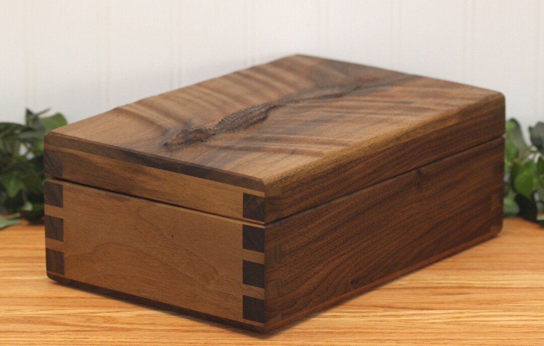 Dovetail Keepsake Box, Walnut Wood Box, Memory Box Walnut, Alligator