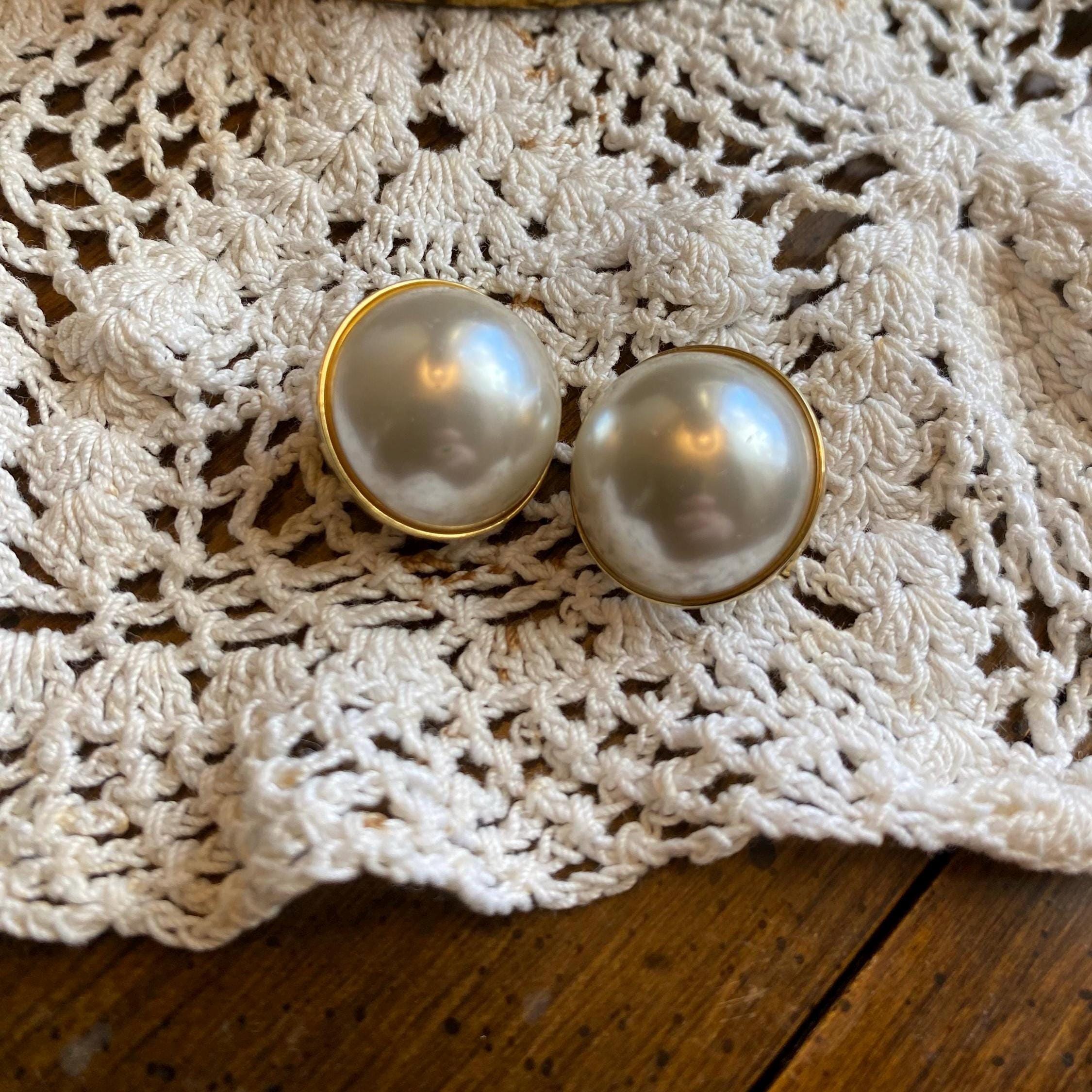 Vintage Gold and Pearl Clip on Earrings - Etsy display picture 1