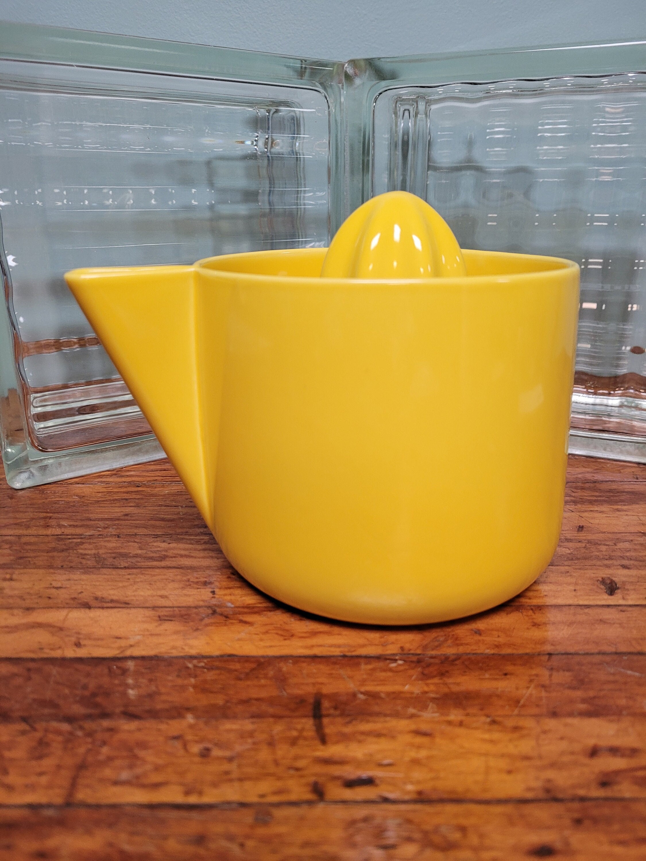 Royal Copenhagen Fajance Yellow Lemon Squeezer Juicer Pitcher