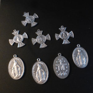 lot of 8 very old large aluminum medals 2 models MT Carmel Sacred Heart Child Jesus of Prague