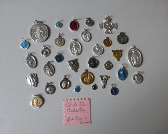 lot of 32 different religious medals fab France