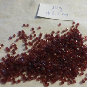 weighing 15 gr of old red glass passementerie beads 2.2 mm