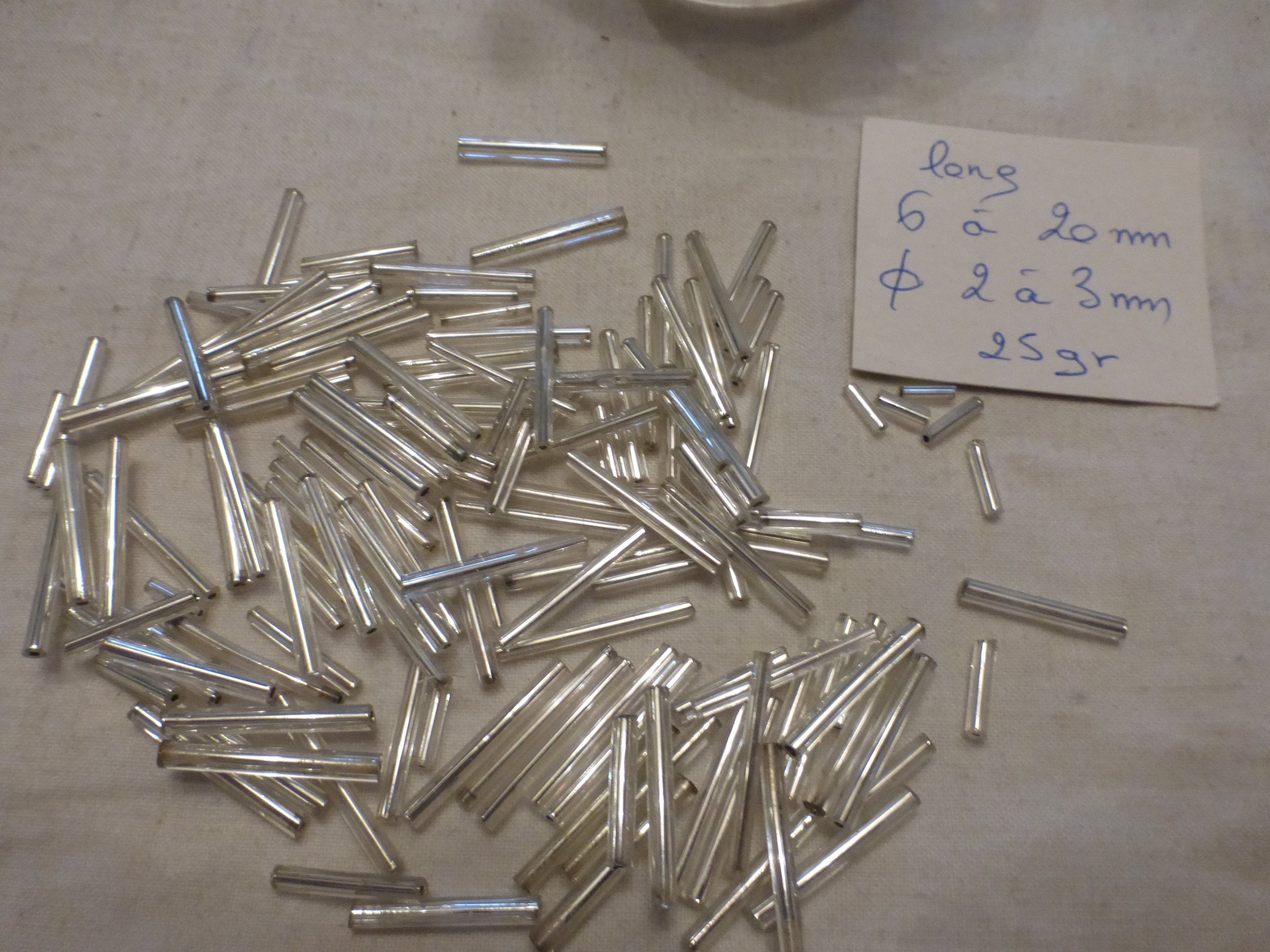 Lot De Perles Anciennes Sur Passementerie - Fabrication Française - Occasion