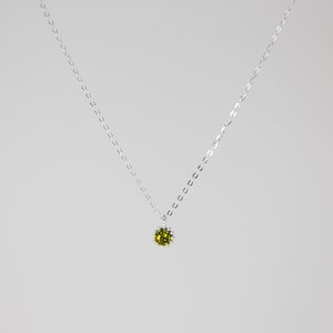 August Birthstone Necklace, Peridot Pendant, Peridont Birthstone Necklace, Birthstone Jewelry, Birthstone Pendant, Meaningful Jewelry