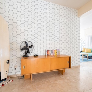Hexagon removable vinyl mural / Peel and stick Honeycomb pattern wallpaper / Honeycomb mural print - Peel & Stick or Non-Pasted