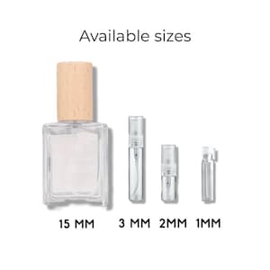May include: Clear glass perfume bottles with wooden and plastic spray tops. The image shows a variety of sizes, including 15 mm, 3 mm, 2 mm, and 1 mm. The text "Available sizes" is at the top of the image.