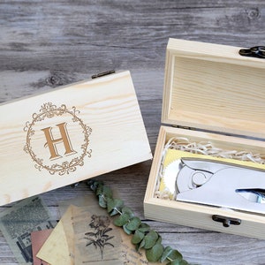 Regalo personalizzato per gli amanti dei libri, set regalo in scatola di legno incisa, set regalo con timbro personalizzato, timbro personalizzato con sigillo, regalo con timbro unico