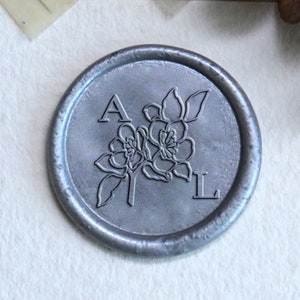 Carimbo de cera personalizado com duas iniciais e flor, carimbo de selagem de flores, kit de carimbo de cera com duas iniciais, selo de convite de casamento, presente de casamento