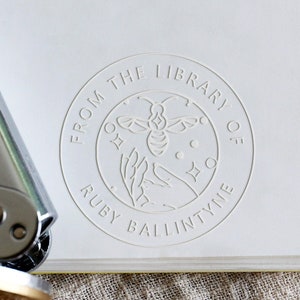 Grabador de abejas personalizado, grabador de libros personalizado con abejas, grabador de álbumes de recortes, grabador de sobres personalizados, grabador de mano