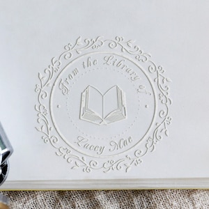 Grabador de biblioteca vintage personalizado, sello personalizado, grabador de libros, grabador de álbumes de recortes, grabador personalizado, grabador de mano