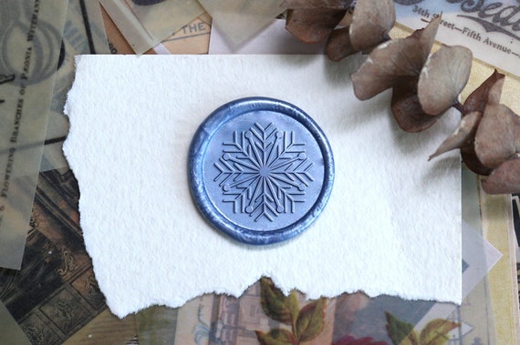 Snowflake Wax Stamp Christmas Wax Seal Stamp Hot Stamping Gift Box Set, 6 Pcs Sealing Wax Stamps Copper Seals 1 Wooden Hilt Wax Stamp Kit For Cards Envelopes Gift Packaging Christmas Series