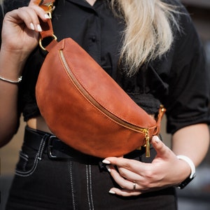 Bauchtasche Leder, vielseitige Gürteltasche personalisiert, jeden Tag bequeme Crossbody-Tasche, Leder Sling Taschen für Männer und Frauen Lebendige Farben
