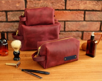 Leather Dopp Kit, Personalized Toiletry Bag, Mens Travel Bag, Leather Shaving Kit for Men, Groomsmen Gift