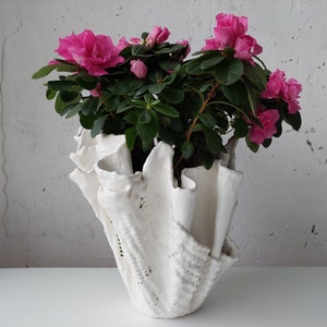 Stor handgjord vit gipsburk: Skandinavisk växtvas