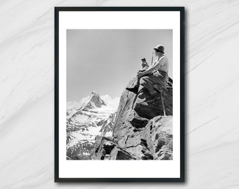 Femme, Alpes, France, Photographie noir et blanc, Art mural, Photo vintage, Montagne, Ski, Escalade. Tirage argentique à la gélatine mate