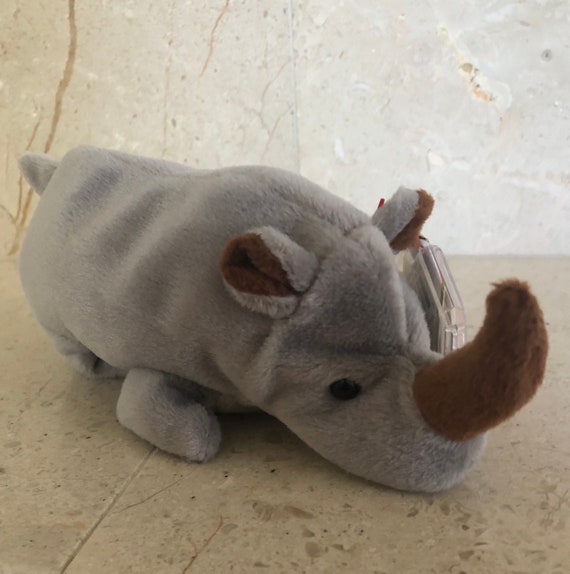 A MUST HAVE MWMT TY Beanie Babies "SPIKE" the RHINOCEROS GREAT GIFT RETIRED 