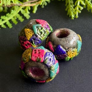 Bunte Polymer Clay Perlen, Chunky Perlen für die Armband Herstellung, ethnische gemusterte Perlen, Boho Barrel Perlen, Trollbeads Stil Tonperlen