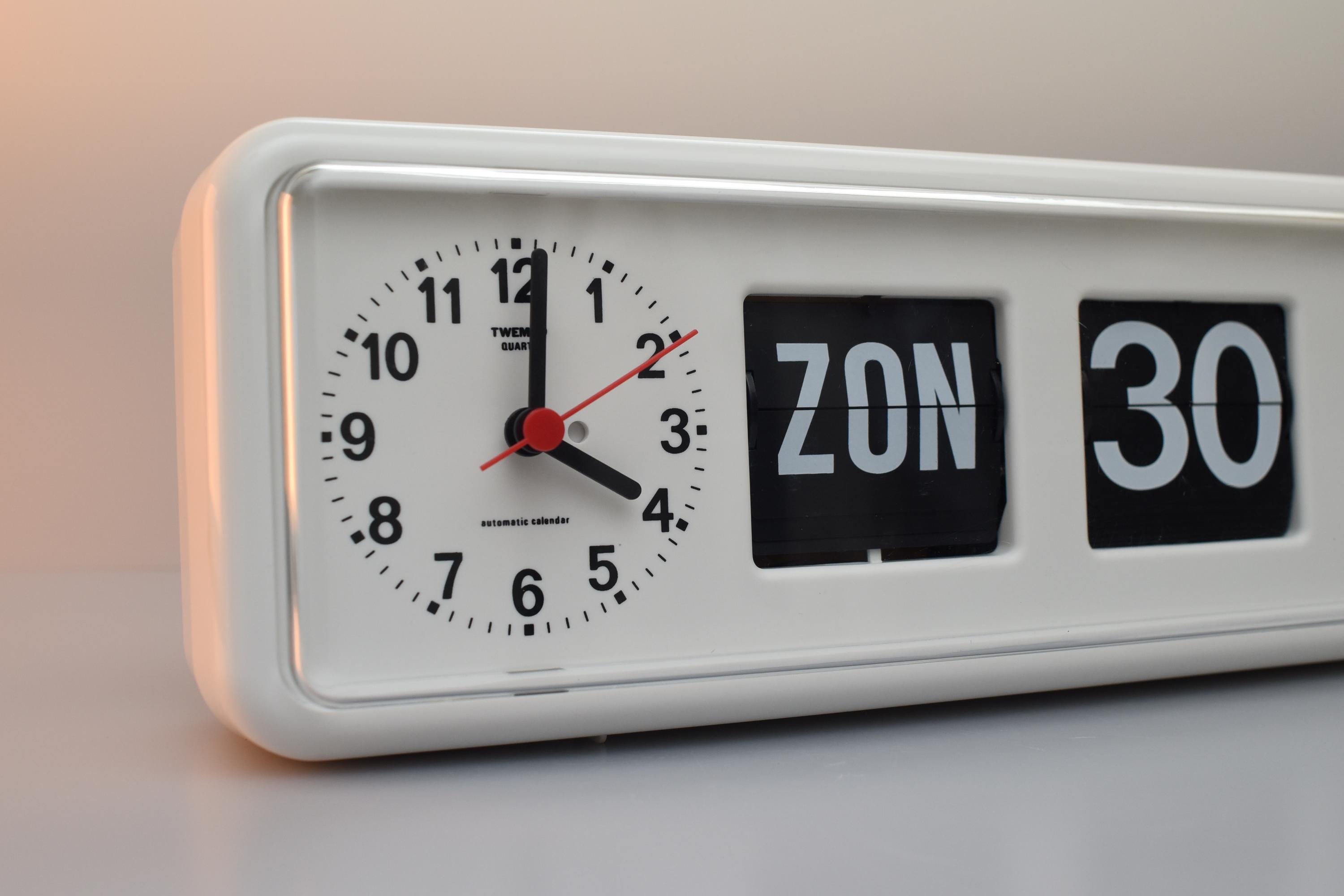 TWEMCO Calendar Flip Clock BQ-38, Excellent Condition*** - Etsy