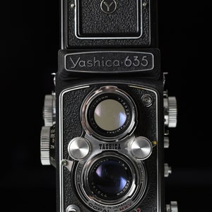 Yashica 635 TLR medium format camera, 35mm adapter kit excellent condition***