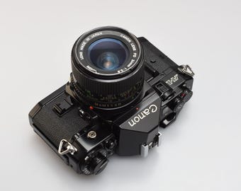 ニコン FM ブラックボディ NIKON フィルムカメラ ビンテージ Nikon FM 35 mm、カメラ、一眼レフ、フィルムカメラ、レンズ
