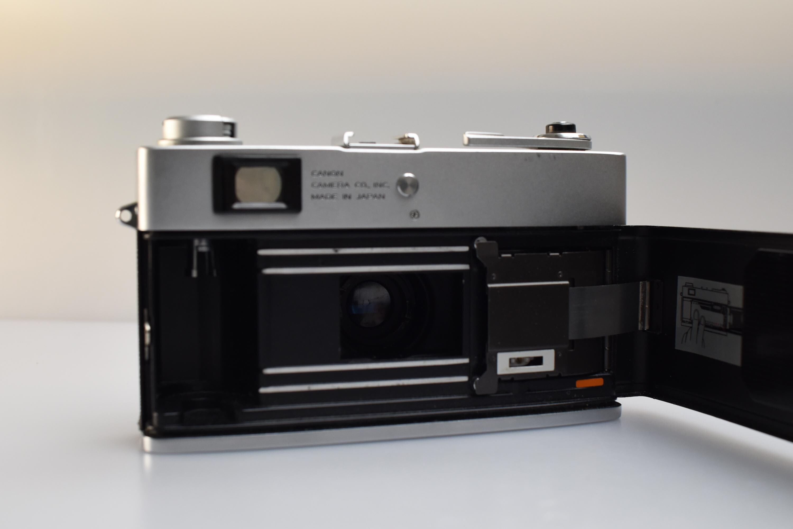 Canon QL25 レンジファインダーカメラ Vintage Canon Canonet QL25 35mm Rangefinder Film Camera with