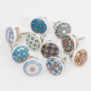 Mix 10 Stück Möbelknöpfe Bunt Mandala Muster bedruckt geschlossen Möbelgriffe