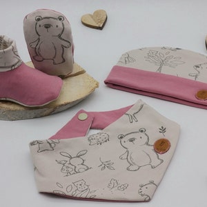 Baby booties made of cotton jersey with happy forest animals from IRiZ DESiGN image 10