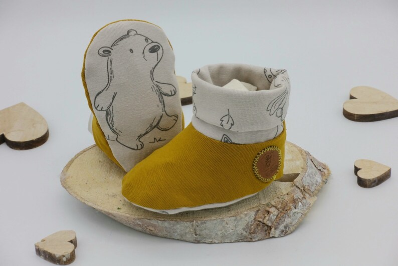 Baby booties made of cotton jersey with happy forest animals from IRiZ DESiGN Sand/Senfgelb