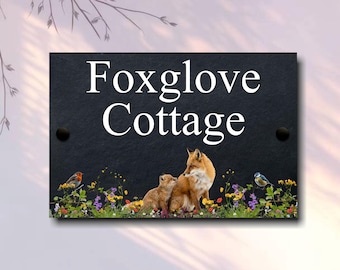 Letrero de pizarra personalizado para casa – Diseño de flores silvestres y animales con bebé