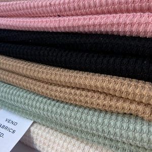 Crochet Knit Lace Dress Jersey Fabric , Fashion Jersey Fabric For Crochet Top Patterns , Soft Touch Knitwear Jersey Dress Material , 200 GSM