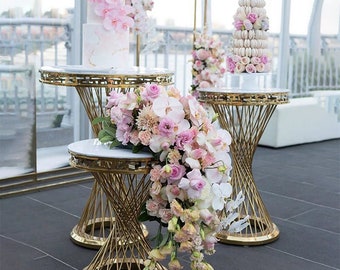 Gold Plated Wedding Metal Flower Stand Geometric Centerpiece Stand Party Decor Floral Display Stand Metal Dessert Table Pillar